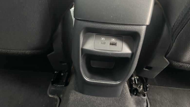 Nissan Juke 1.6 Hybrid N-Connecta 5dr Auto Hybrid Hatchback